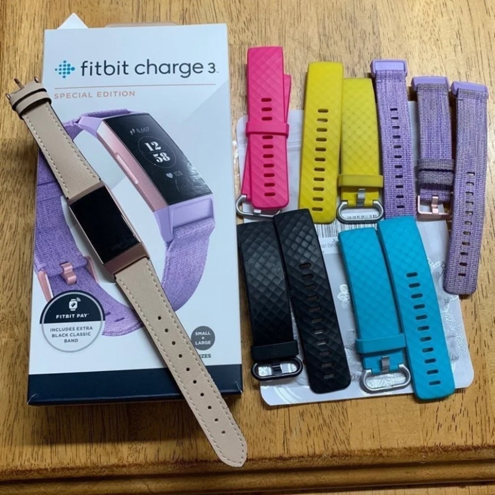 Fitbit Charge 3 Special Edition Rose Gold Lavender